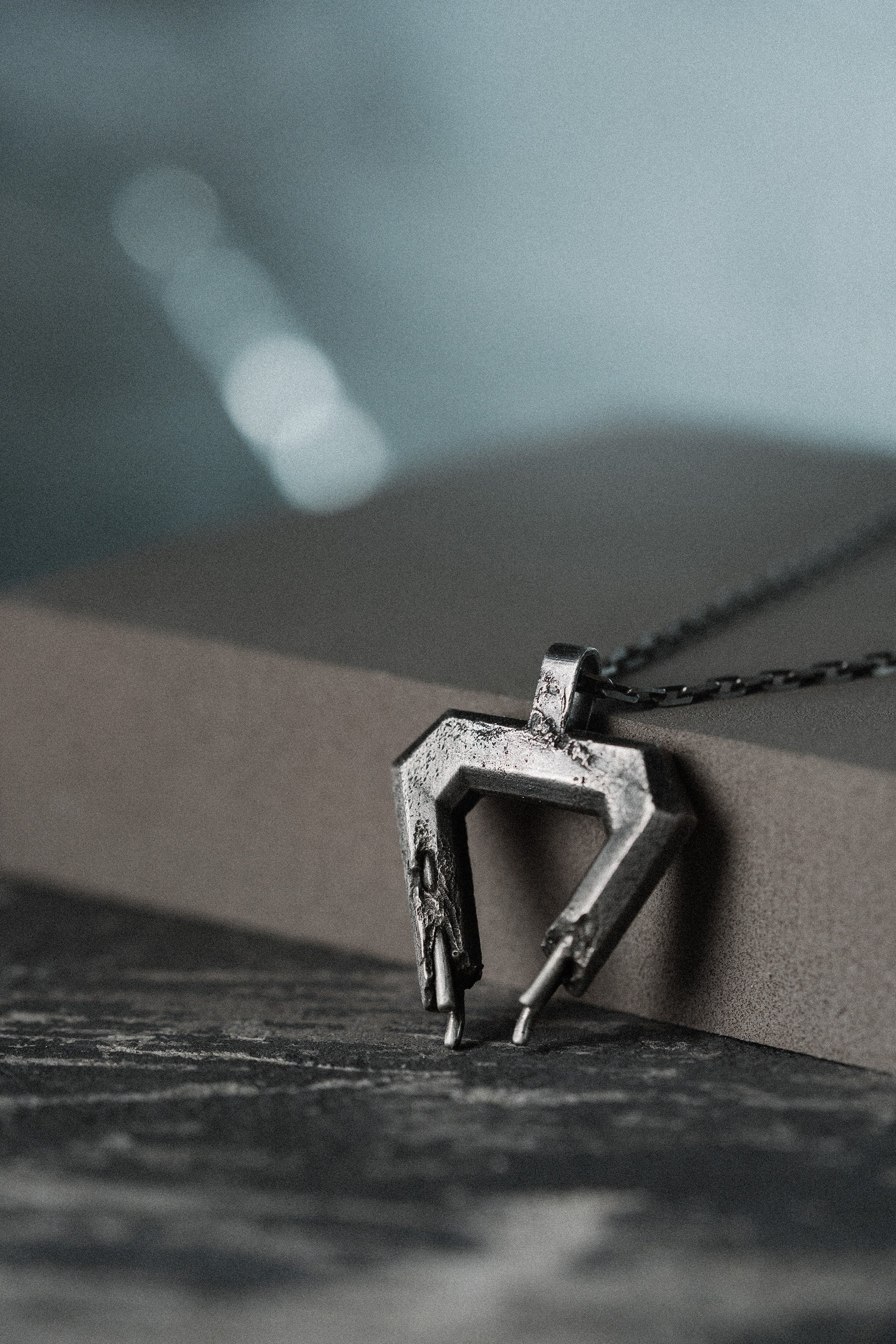 DWEAL-NECKLACE