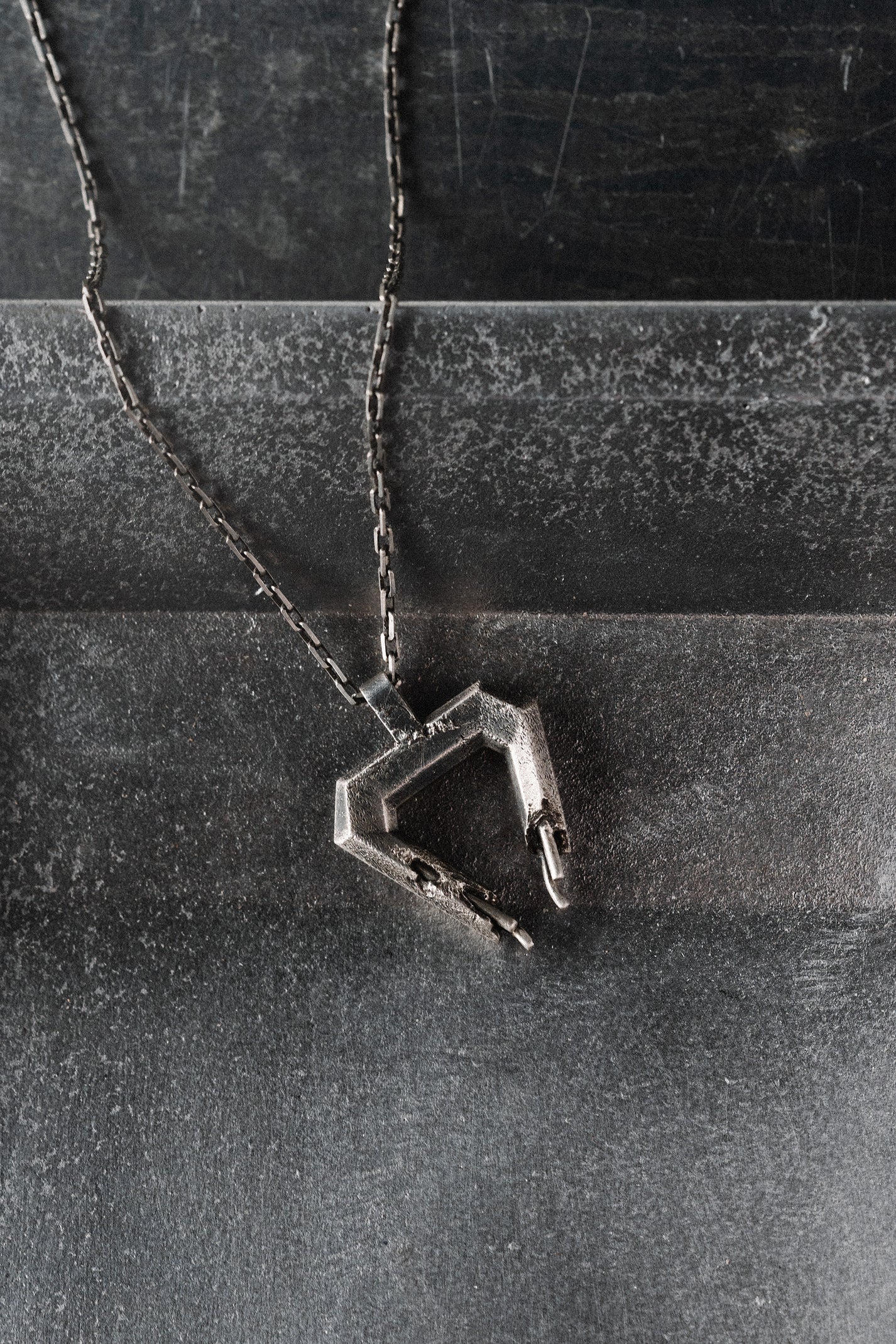 DWEAL-NECKLACE