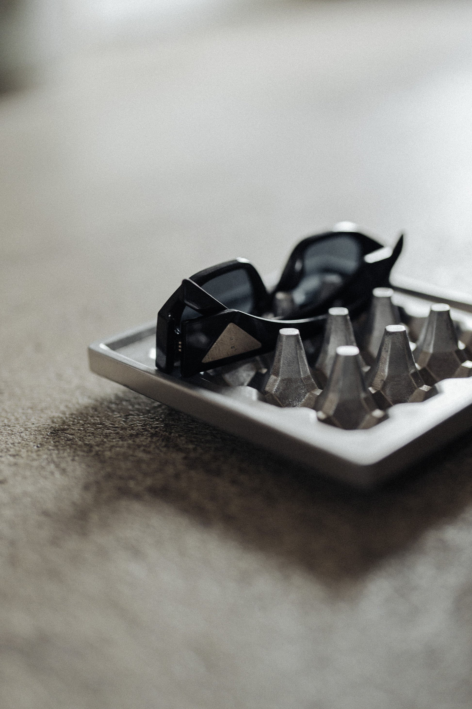 EHAS-TRAY