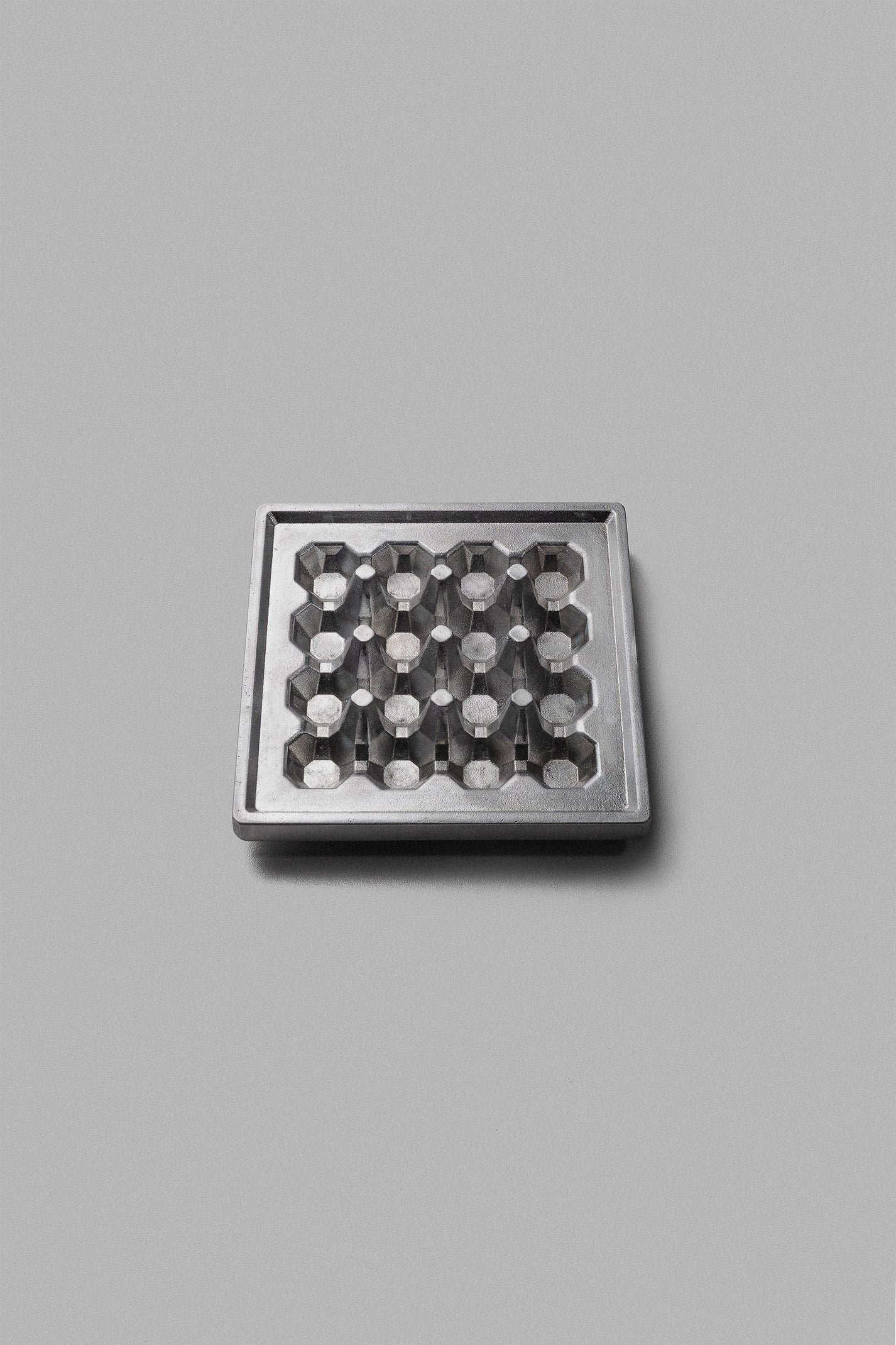 EHAS-TRAY